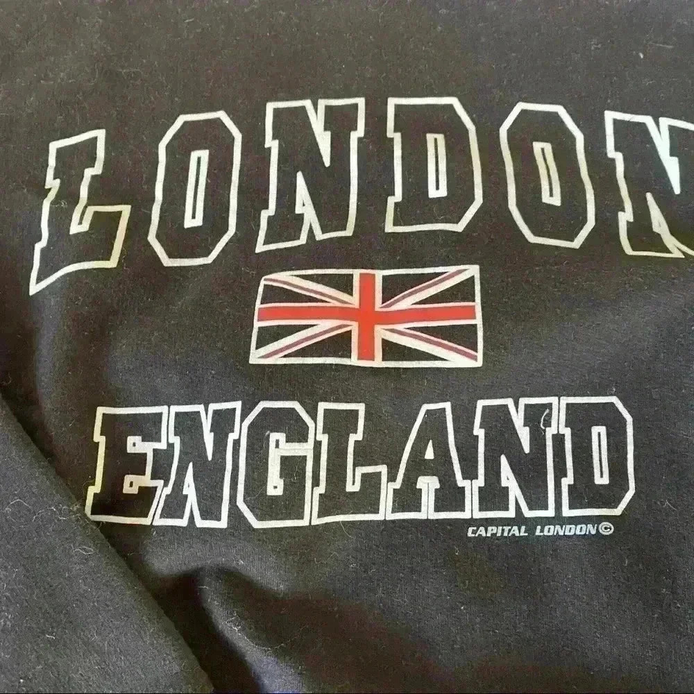 London England crewneck sweatshirt women S - Picture 3 of 4